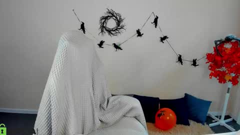 Snapshot of agnes_wells chatting on October 31, 2025, 9:21 am agnes wells online show from October 31, 2025, 9:21 am