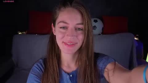 Snapshot of agnes_wells chatting on June 15, 2026, 1:08 am agnes wells online show from June 15, 2026, 1:08 am