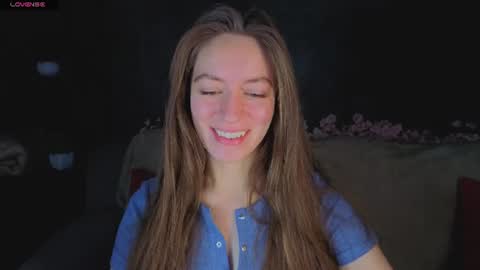 Snapshot of agnes_wells chatting on July 1, 2026, 1:18 am agnes wells online show from July 1, 2026, 1:18 am