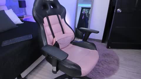 Snapshot of ah_mara chatting on October 24, 2025, 11:39 am Ahmara online show from October 24, 2025, 11:39 am