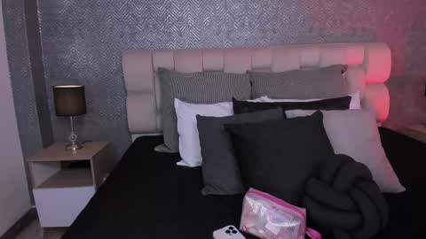 Snapshot of ah_mara chatting on November 20, 2025, 11:32 am Ahmara online show from November 20, 2025, 11:32 am