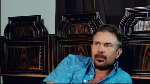 Blue Eyed Handsome Man online show from May 1, 2026, 10:36 pm