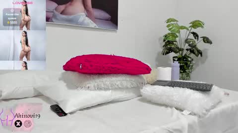 Snapshot of ahinovi_ chatting on March 2, 2025, 11:31 pm Ahinovi online show from March 2, 2025, 11:31 pm