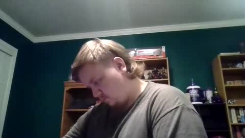 aholbrooks253 online show from December 4, 2024, 3:59 am