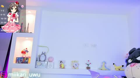 Snapshot of ahri_elderwood chatting on January 25, 2025, 4:56 am Ahri help me get to 100 online show from January 25, 2025, 4:56 am