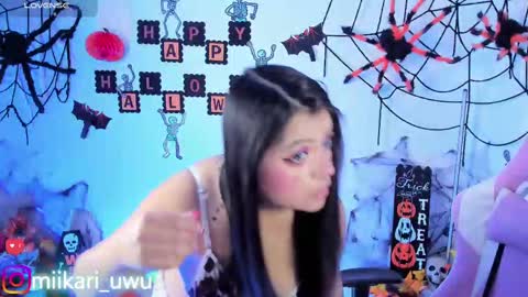 Snapshot of ahri_elderwood chatting on October 14, 2025, 5:41 am Ahri help me get to 100 online show from October 14, 2025, 5:41 am