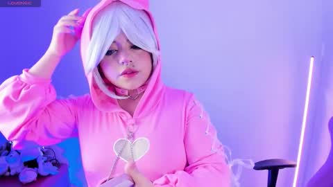 Snapshot of ahri_elderwood chatting on January 14, 2026, 5:13 am Ahri help me get to 100 online show from January 14, 2026, 5:13 am