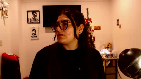 Ahriana Bluff online show from November 11, 2025, 2:11 am