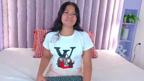 AHSLY online show from July 16, 2026, 7:42 pm