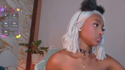 Snapshot of ahvi_ebony chatting on May 16, 2026, 1:32 pm Ahvi Ebony online show from May 16, 2026, 1:32 pm
