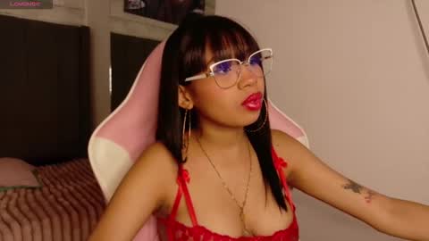 Snapshot of aida_princess chatting on October 14, 2025, 11:16 pm Aida online show from October 14, 2025, 11:16 pm