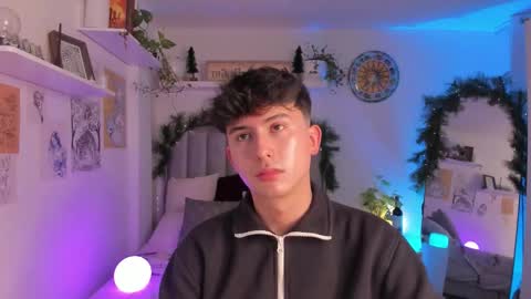 Snapshot of aidan_hale chatting on November 29, 2025, 10:24 pm A H online show from November 29, 2025, 10:24 pm