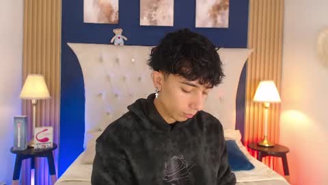 Aiden online show from July 23, 2026, 12:58 pm