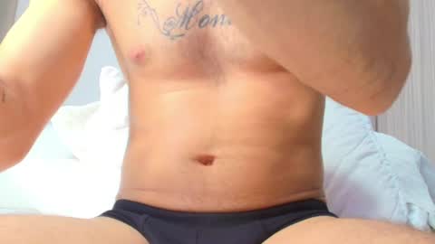 Snapshot of aidencameron chatting on July 15, 2026, 10:48 pm Aiden Cameron online show from July 15, 2026, 10:48 pm