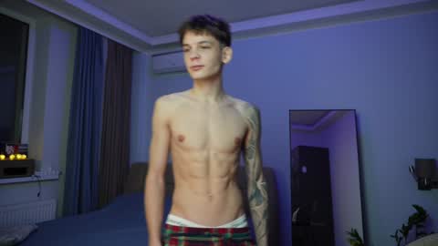 Snapshot of aiko_miracle chatting on December 18, 2024, 3:15 am birthday here online show from December 18, 2024, 3:15 am