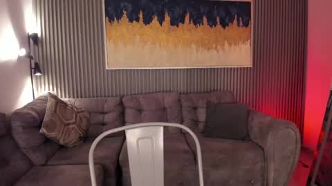 Alisson online show from March 8, 2025, 7:53 pm