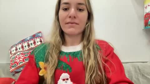 Snapshot of ailebun chatting on December 25, 2024, 3:40 am Aile online show from December 25, 2024, 3:40 am