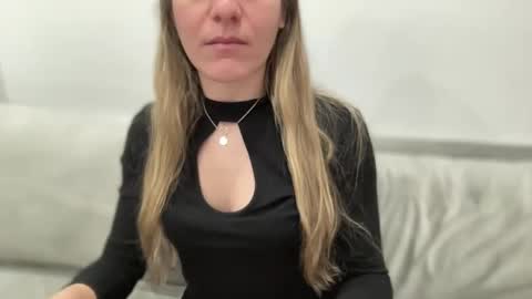 Aile online show from February 3, 2025, 11:42 am