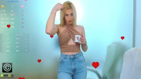 Allie  online show from May 25, 2026, 7:36 am