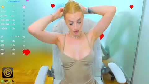 Allie  online show from June 20, 2026, 7:33 am