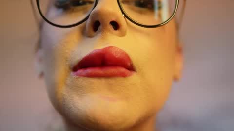  Aileen  online show from October 10, 2025, 6:51 pm