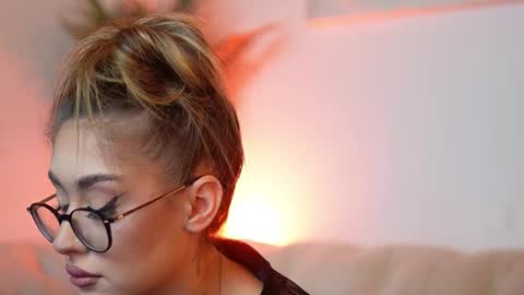  Aileen  online show from October 24, 2025, 6:48 pm