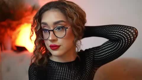 Snapshot of aileenaxa chatting on May 13, 2026, 7:55 pm Aileen online show from May 13, 2026, 7:55 pm
