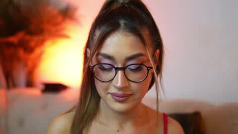 Snapshot of aileenaxa chatting on June 1, 2026, 8:10 pm Aileen online show from June 1, 2026, 8:10 pm
