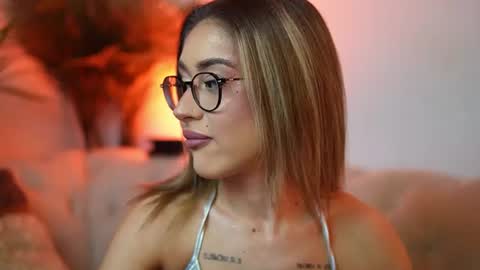 Snapshot of aileenaxa chatting on June 9, 2026, 8:20 pm Aileen online show from June 9, 2026, 8:20 pm