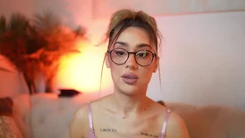 Snapshot of aileenaxa chatting on June 29, 2026, 8:31 pm Aileen online show from June 29, 2026, 8:31 pm