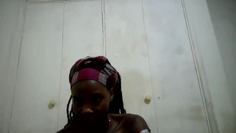 Snapshot of aileeya chatting on July 12, 2026, 9:55 am aileez online show from July 12, 2026, 9:55 am