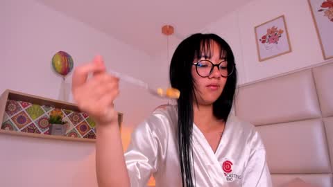 Snapshot of aily_yozuko chatting on December 31, 2024, 10:15 am Aily Yozuko online show from December 31, 2024, 10:15 am