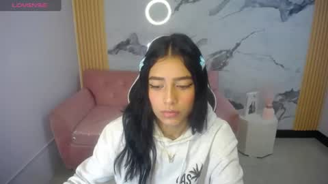 Snapshot of ailyn_ch1 chatting on June 16, 2026, 1:14 pm ailyn_ch1 online show from June 16, 2026, 1:14 pm