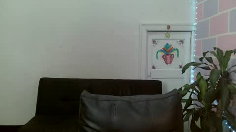 Snapshot of aine_ileana chatting on July 5, 2026, 12:34 pm J online show from July 5, 2026, 12:34 pm