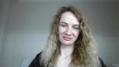 Snapshot of ainyrvixxen chatting on May 26, 2026, 8:49 pm AinyrVixxen online show from May 26, 2026, 8:49 pm