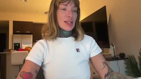 Airgead online show from November 4, 2025, 8:52 pm