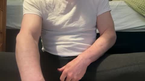 Snapshot of airier chatting on May 20, 2026, 12:33 pm airier online show from May 20, 2026, 12:33 pm