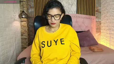aisha__cambell online show from April 22, 2026, 10:06 am
