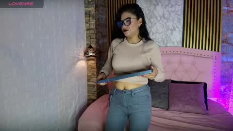 aisha__cambell online show from May 1, 2026, 11:04 am