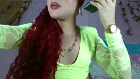Snapshot of aisha_atenea chatting on April 15, 2026, 8:21 am Jess online show from April 15, 2026, 8:21 am