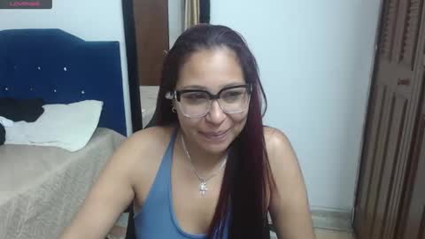 aisha_french online show from May 5, 2026, 2:36 pm