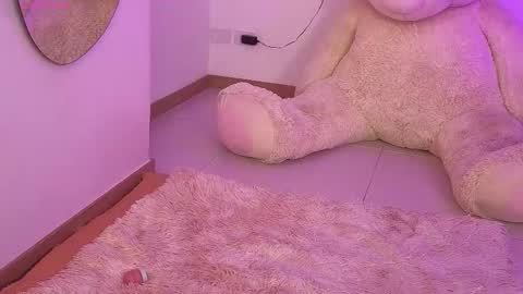 Ash             INDEPENDET MODEL  online show from February 1, 2026, 3:05 am