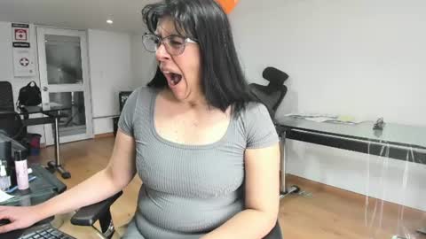 Snapshot of aisha_latina chatting on June 22, 2026, 2:58 pm Katie online show from June 22, 2026, 2:58 pm