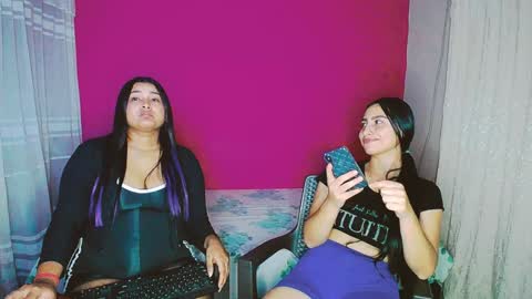 aisha_stacey0410 online show from February 6, 2025, 3:06 am