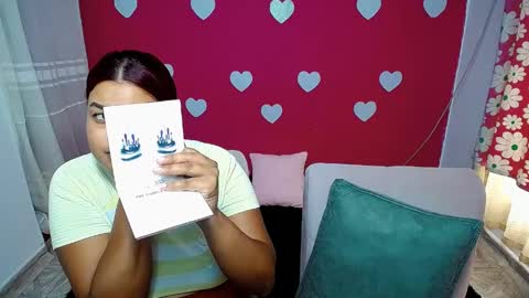 Snapshot of aisha_stacey0410 chatting on May 1, 2026, 3:05 pm aisha_stacey0410 online show from May 1, 2026, 3:05 pm