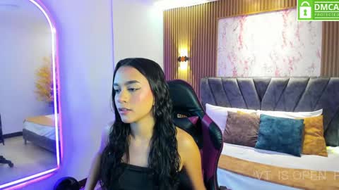 Aisha  online show from June 3, 2026, 11:57 am