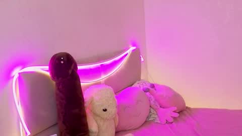 Aisha online show from February 26, 2026, 9:08 am