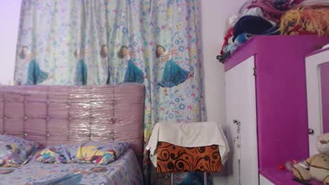 Aisha online show from December 18, 2025, 7:31 pm