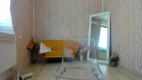 Aisha online show from February 19, 2025, 9:39 am