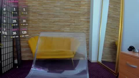 Aisha online show from September 14, 2025, 5:06 am